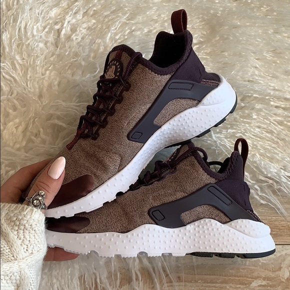 NWT Nike Huarache run Ultra Special edition - Picture 5 of 7